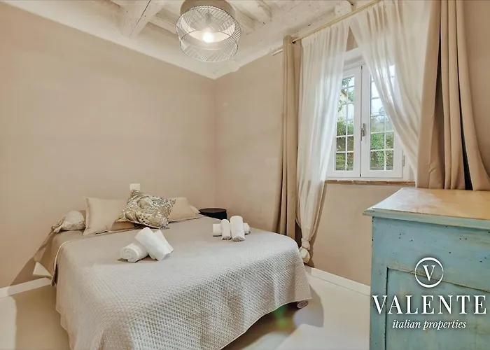 A Due Passi Dalla Torre Guinigi Nel Cuore Di *